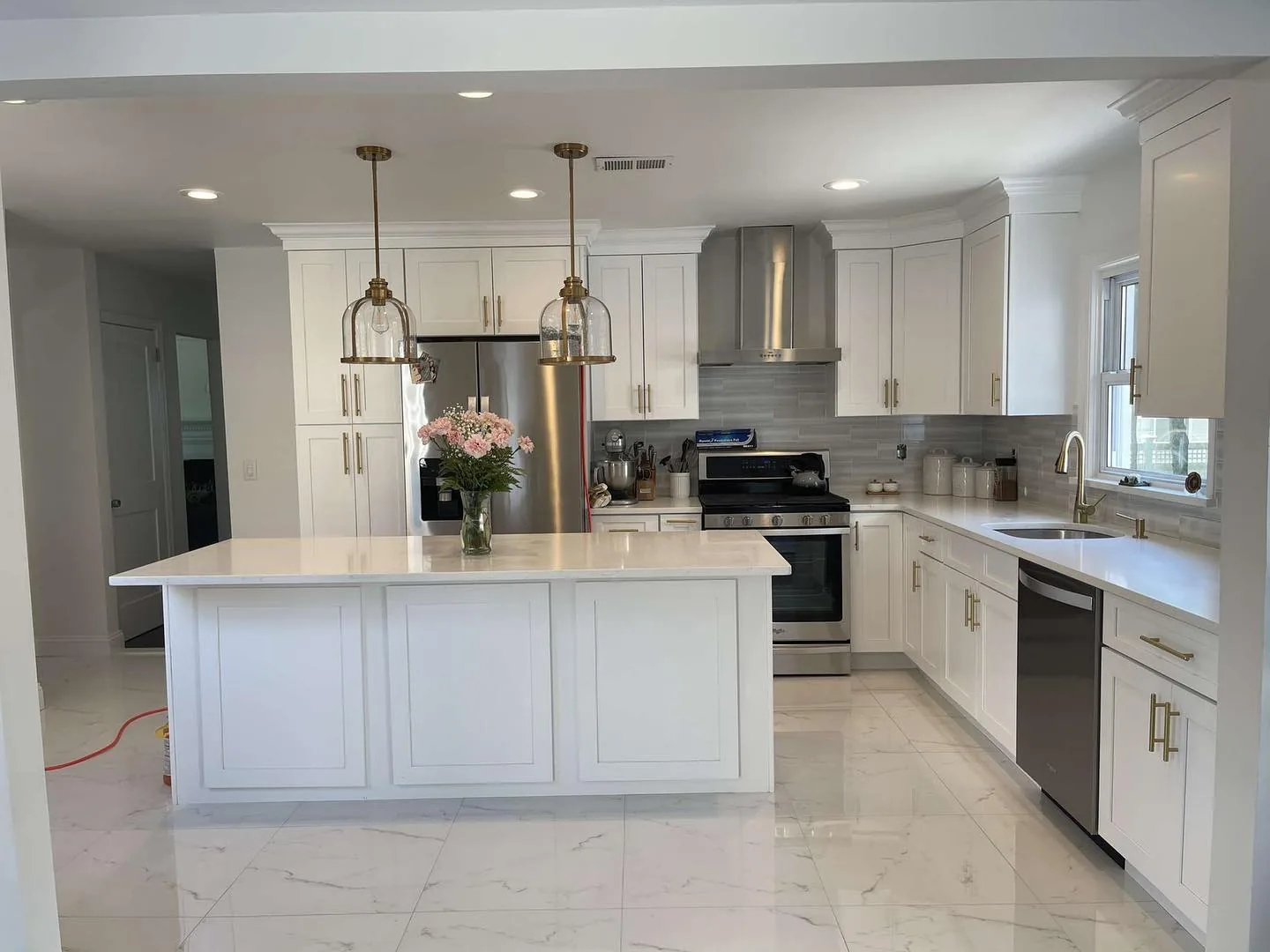 Kitchen cabinets North Branford CT installation by Kitchenique